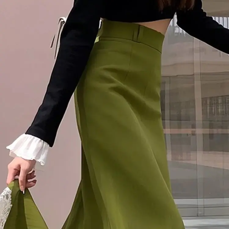 2025 春夏の女性のハイウエストレースパッチワークグリーントランペットスカート、女性デザイナーファッションマーメイドスカート