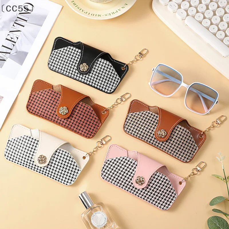 [-CC55] حامل نظارات مطبوع بنقشة Houndstooth مع سلسلة مفاتيح حافظة نظارات عتيقة حقيبة تخزين النظارات الشمسية المحمولة للسفر اليومي