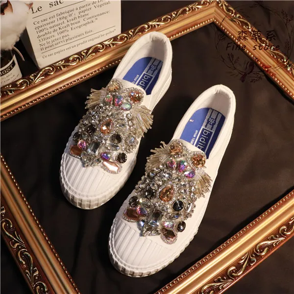 

Set diamond flat canvas shoes street versatile water diamond light luxury casual wind small white shoes