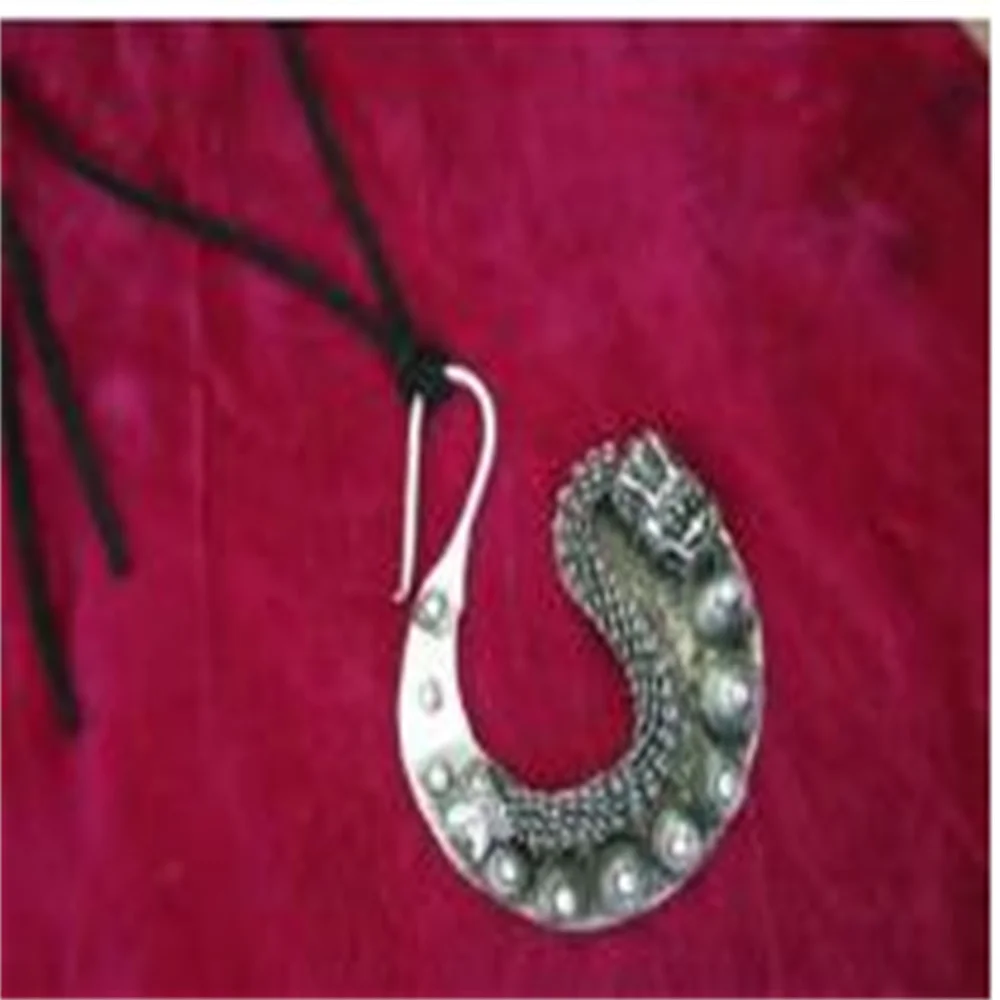 Miao Landelijke Dongzhai Nationale Wind Retro Ketting Handgemaakte Miao Zilveren Hanger Vallen Hanger