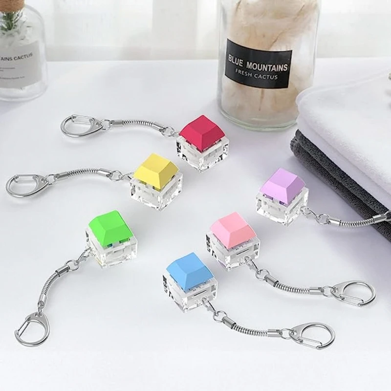 Trendy Machanical Switches Keyboard Keychain Keycaps for Joy and Entertainment