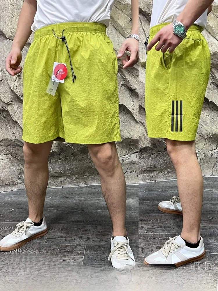 

Outdoor Sports Lightweight Breathable Men's Casual Shorts Reflective Drawstring Elastic Waist Polyester Fiber Standard Fit