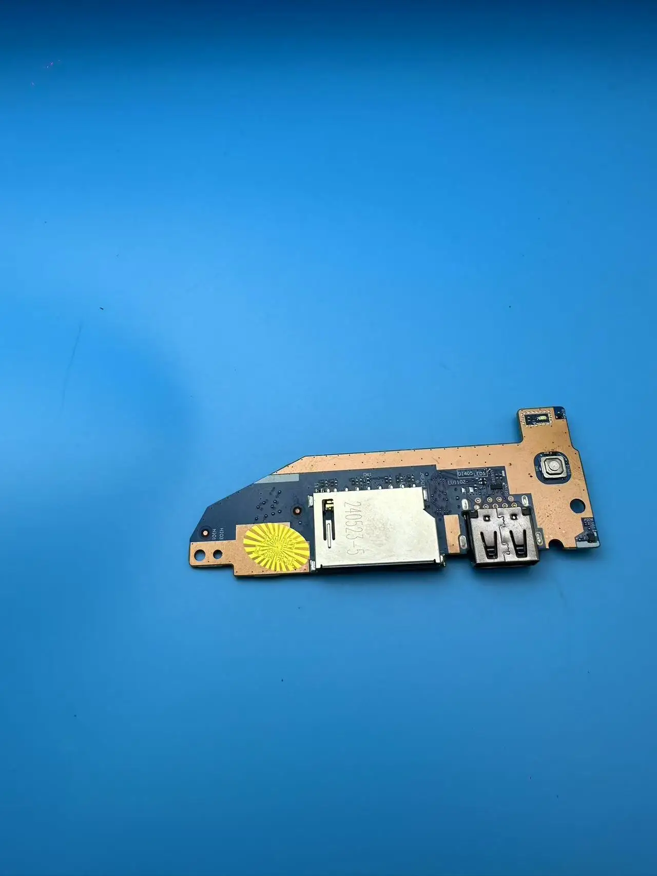 

ОРИГИНАЛЬНЫЙ АКЦИЯ ДЛЯ ПЕРЕКЛЮЧАТЕЛЯ LENOVO USB-ПЛАТЫ СИЛОВОЙ КНОПКИ NS-G441