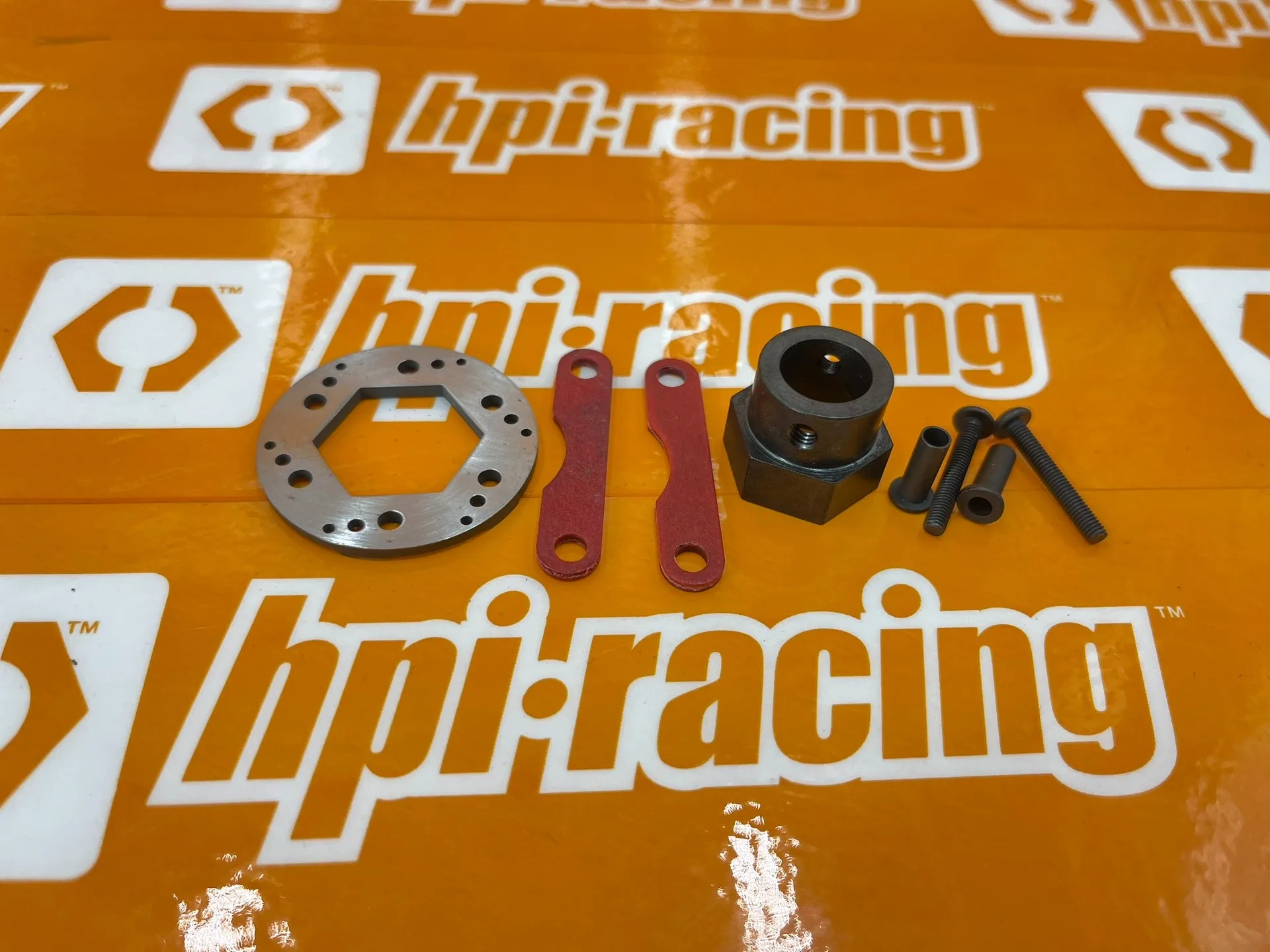 

HPI SAVAGE X4.6 XL5.9 large foot brake pad reinforced steel plate OP upgrade part 1/8 for large foot vehicle