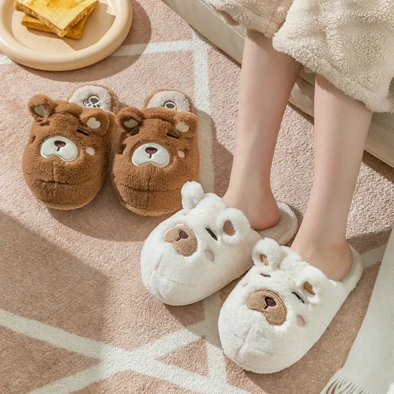 Chinelos de pelúcia dos desenhos animados para homens e mulheres, sapatos de chão fuzzy engraçados, sapatos baixos para sala de casa, urso de
