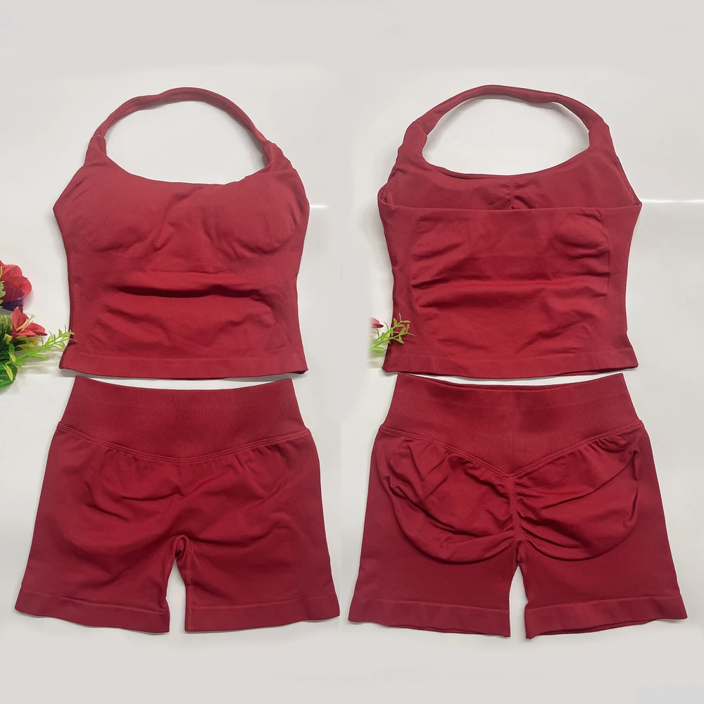 ชุดโยคะสองชิ้นสำหรับผู้หญิง เสื้อโยคะแบบผูกคอและกางเกงขาสั้นออกกำลังกาย 4.5 นิ้ว ชุดออกกำลังกายในยิม ชุดพิลาทิส