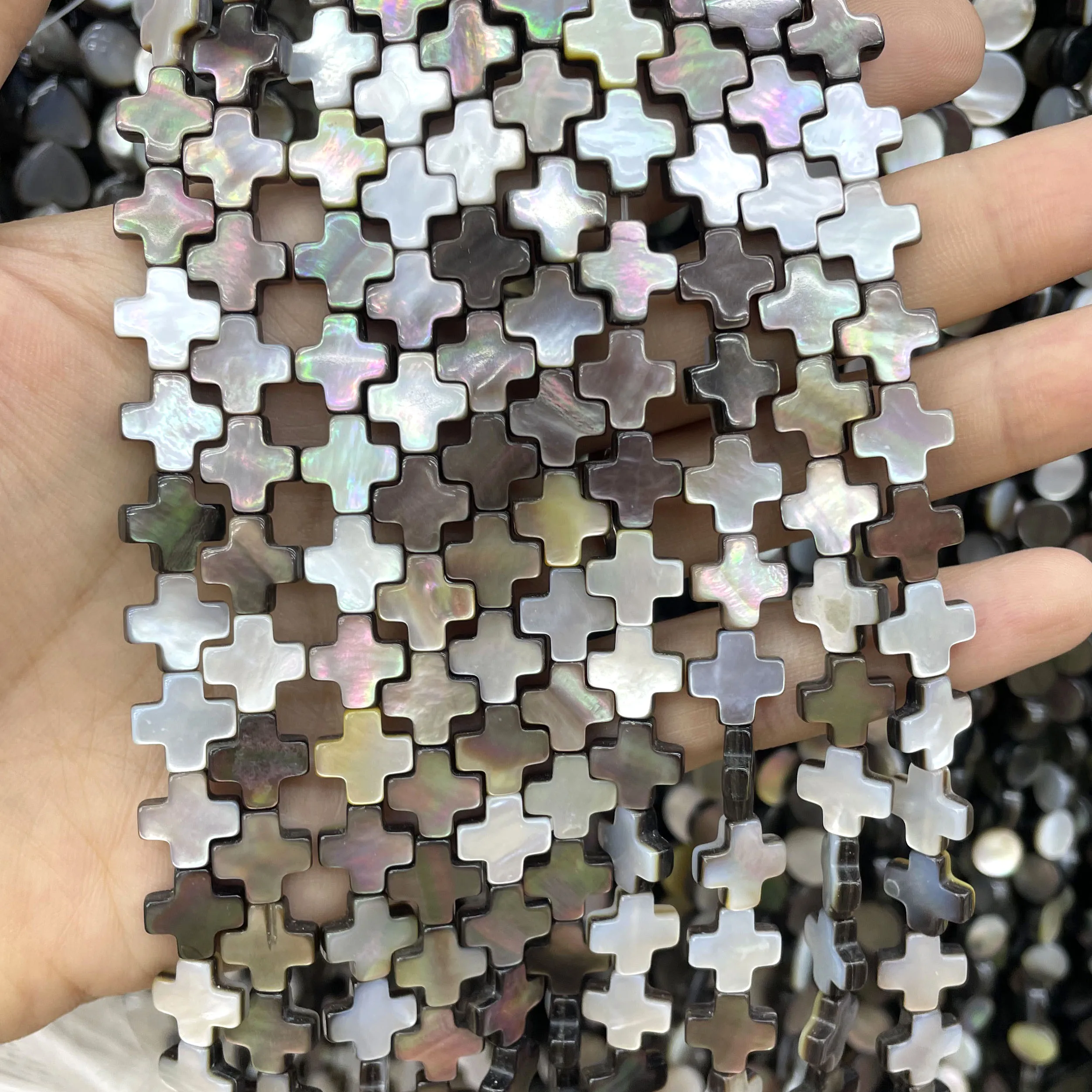 Natürliche schwarze Perlmutt-Muschelperlen in quadratischer und herzförmiger Form, lose Abstandsperlen für die Schmuckherstellung, DIY-Armband-Zubehör. – Detail 6