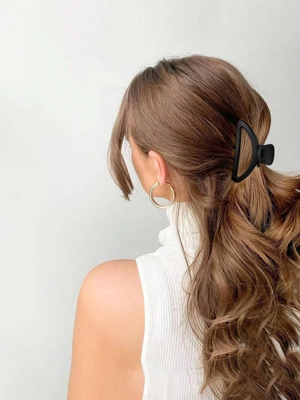 4個入り クラシックマットハーフムーン型 大型グリップクリップ 強力グリップ力 後頭部ディスクヘアクリップ ヘアアクセサリー