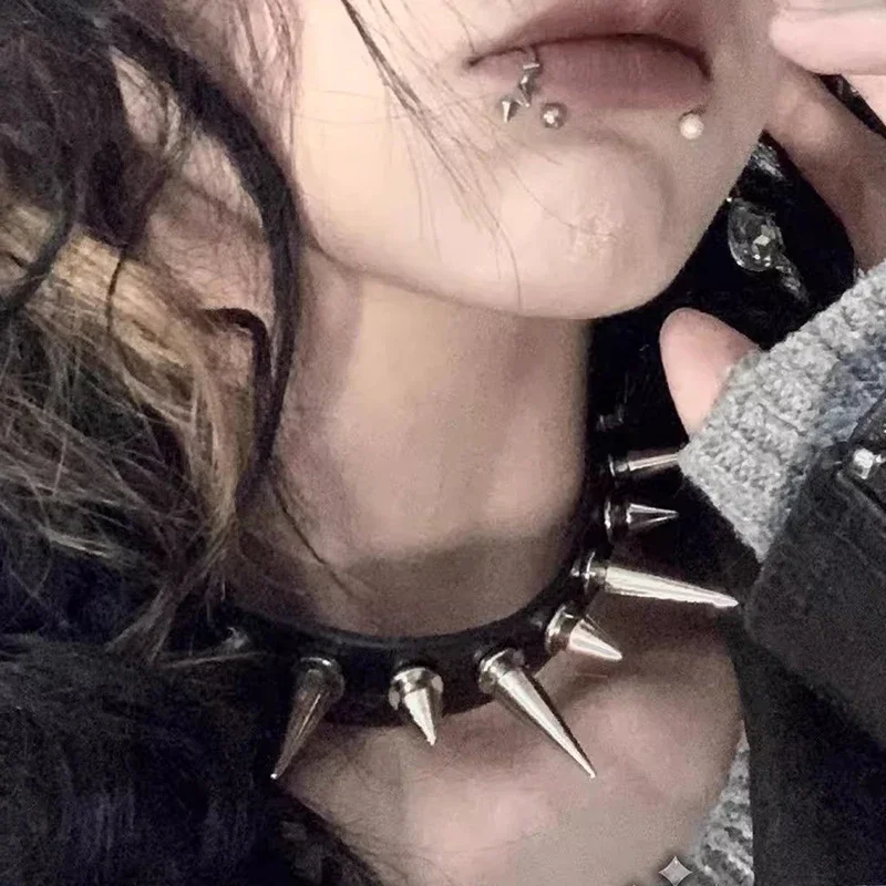 Gothic Choker Collar Necklace Woman Black Punk Sexy PU Leather Heart Lock Key Spike Chocker Goth Cosplay Party Jewelry Gifts