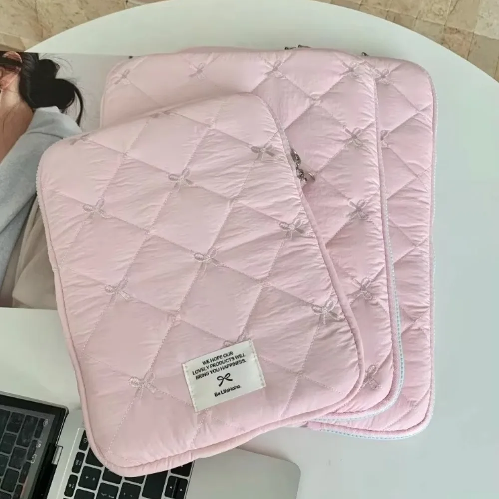 Lekki pokrowiec na laptopa z kokardką Miękki materiał Ładny wygląd Odporna na wstrząsy torba na komputer Wielowymiarowy pokrowiec na tablet z kokardką — zdjęcie produktu 4