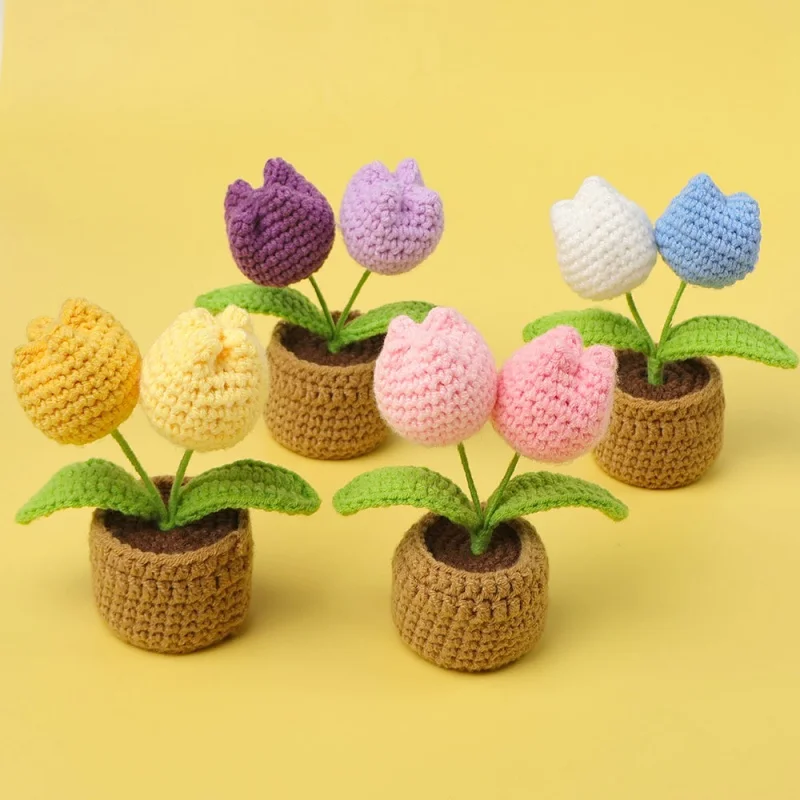 12cm Mini Finished Woven Crochet Tulip Potted Stuffed Plants Home Table Decoration Mother Valentine Christmas Graduation Gifts