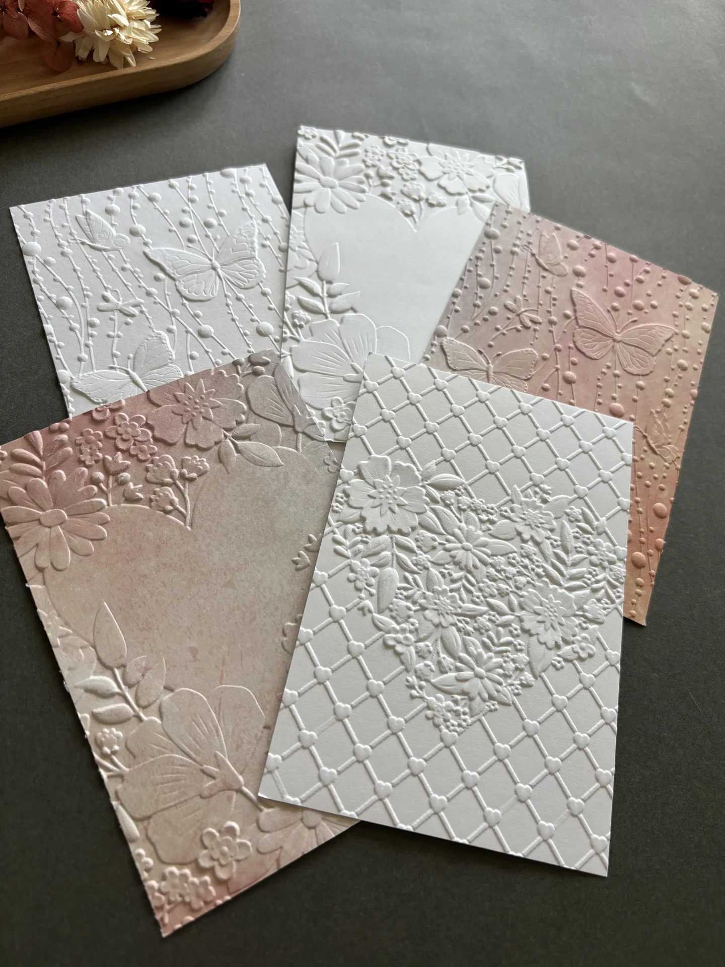 

3D Texture Plastic Die Cutting Stencil DIY Eming Mold Handmade Album Material Relief Pattern Clip Creative Crts