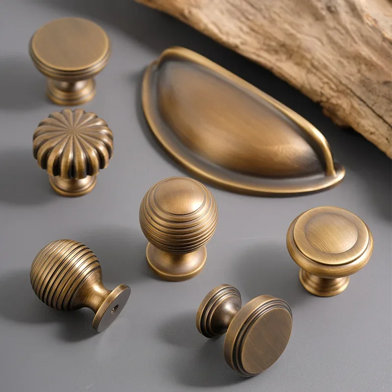 Solid Brass Antique Bronze Cabinet Pulls for Wardrobe Doors American Retro Cabinet Handles French-Style Vintage Wardrobe Handles