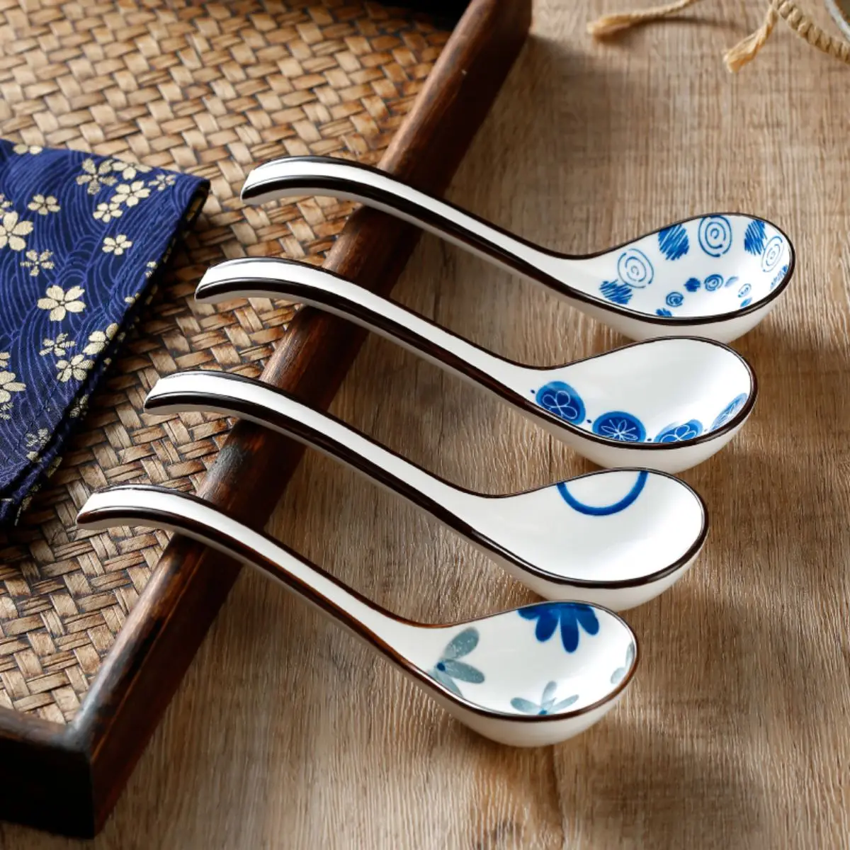 4PCS Japanese Style Ceramic Soup Spoon Big Spoon Head Design Extended Handle Grip Sensation Comfortable Retro Ceramic Soup Spoon