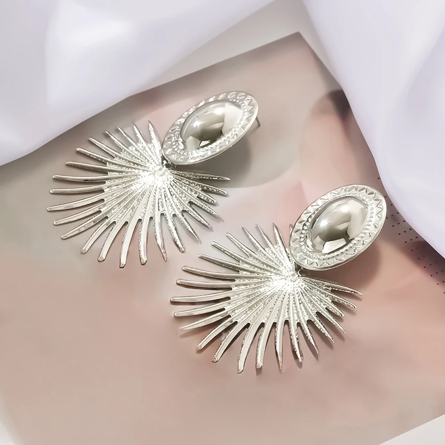 Fashion Exaggerated Oval Sun Hanging Ear Clip for Women Big Personality Statement Earrings Without Pierced Jewelry Accessories