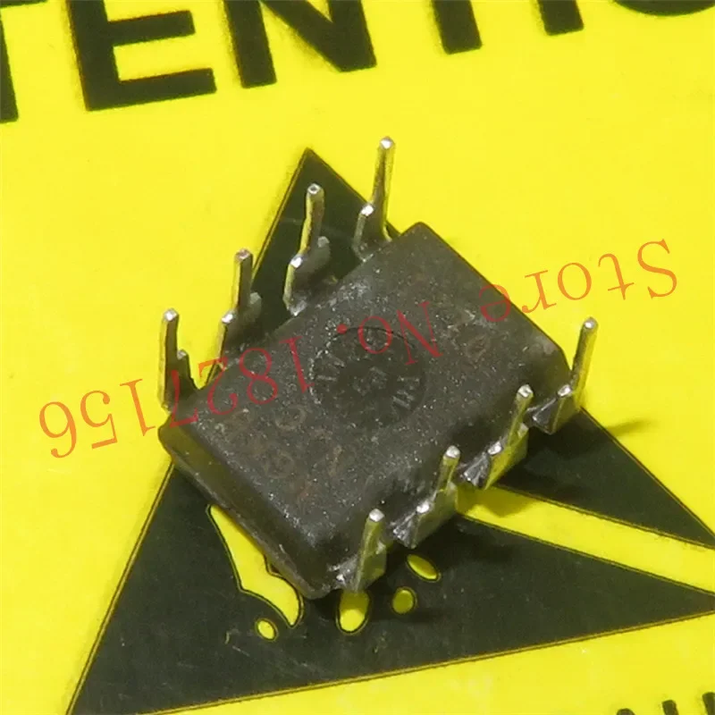 1pcs/lot MAX293CPA MAX293EPA MAX293 DIP-8 In Stock