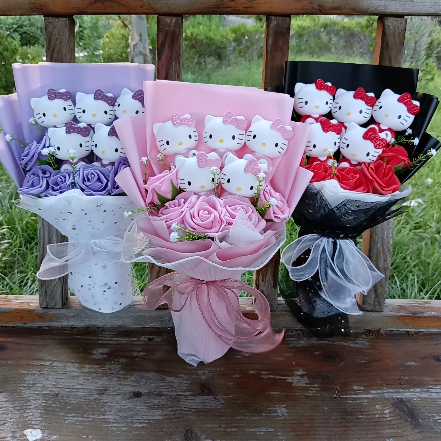 Hello Kitty Plüschstrauß mit Rose Kawaii Anime Flauschige Plüschpuppe Weihnachten Valentinstag Urlaub Geburtstagsgeschenk