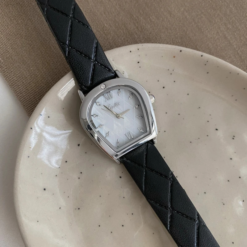 Shell New Lady Women's Watch Japan Quartz Elegant Small Fashion Simple Hours Real Leather Ladies Watch Women Birthday Gift