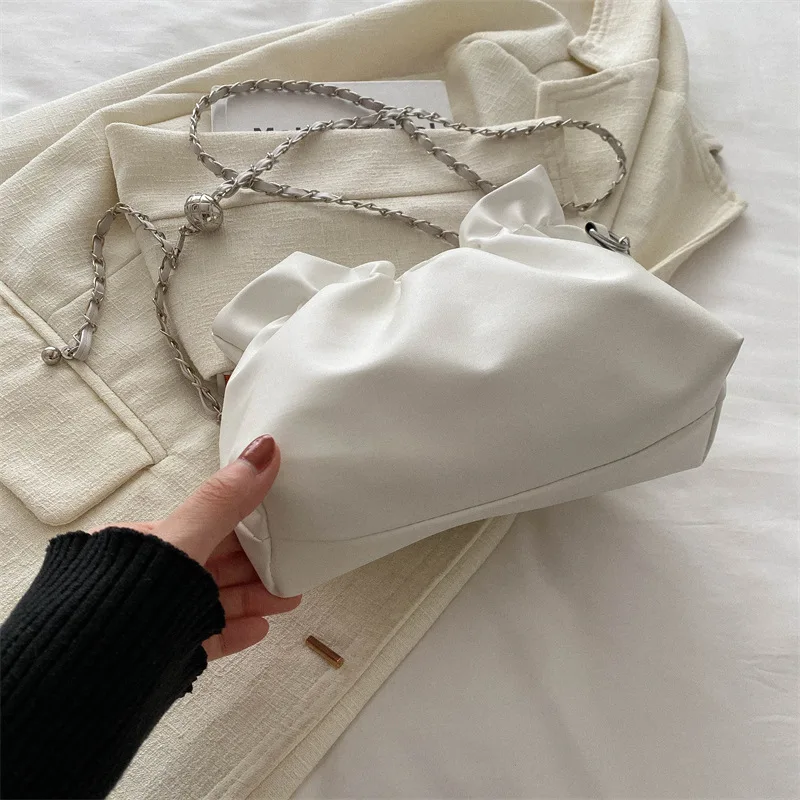 One-shoulder Crossbody Bag High-end Textured Pleated Cloud Bag Niche Texture Summer Versatile Chain Woman Solid Sweet