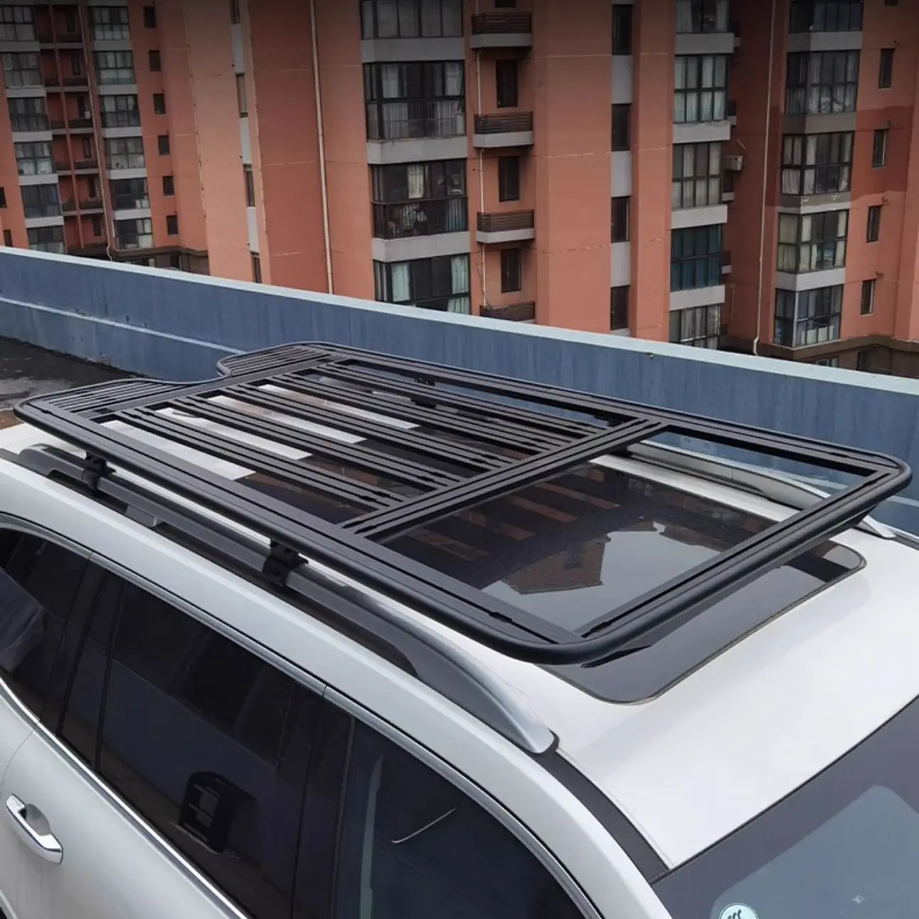 luggage rack