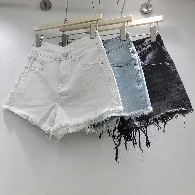 2026 Summer New Washed Distressed Fringed Black Denim Shorts Women Loose Slimming Casual Hot Pants Trend Women