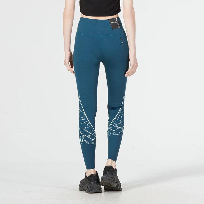 Under Armour Pantaloni da donna Auxetic Rush Best Q4 Cl Pantaloni sportivi Collant traspiranti Leggings casual Corsa Fitness Yoga Pantaloni lunghi 1367941-413