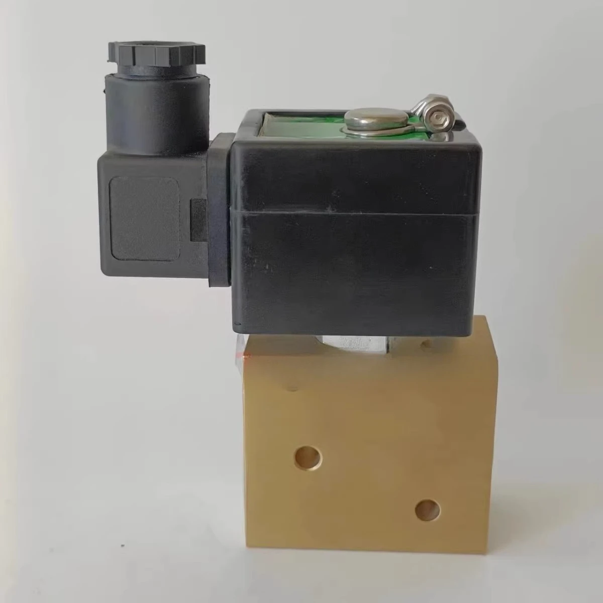Two Position Three-way Solenoid Valve SC8327B001 8327B002 G1/4 DN8 Accessoire Voiture Car Accessories Garden Tools
