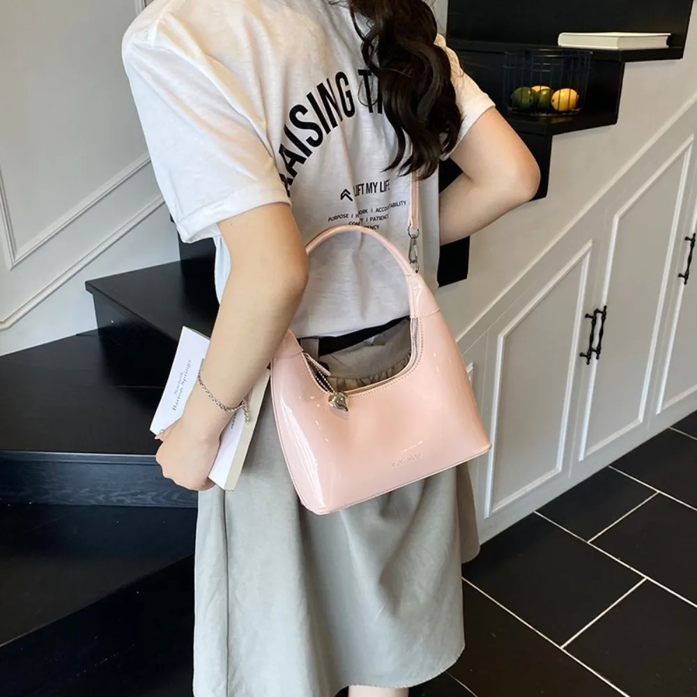 

Handbag Korean PU Crossbody Bag Love Heart Pendant PU Leather Korean Underarm Bag Solid Color Dumpling Bag Women Shoulder Bag