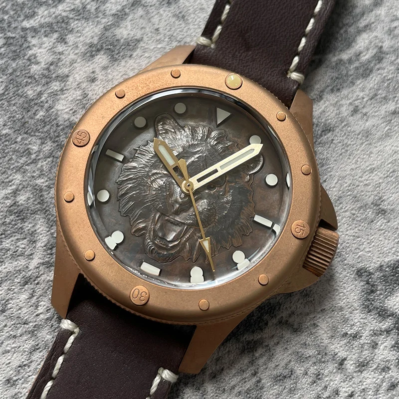 

Baltany 3D Engraved Tiger Dial Bronze Watch ST2130 Automatic Movement Luminous Sapphire Crystal 200M Waterproof Diving Watches