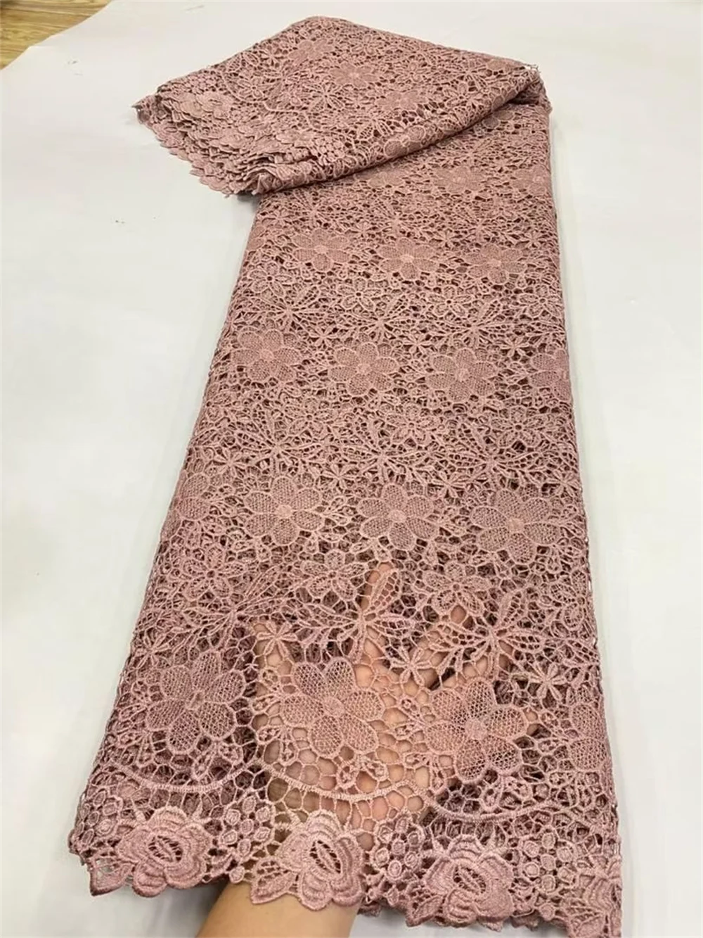 

2025 Latest High Quality African Nigerian With Tulle Sewing Guipure Lace Fabric Embroidery Dresses Sequins 5Yards JL519