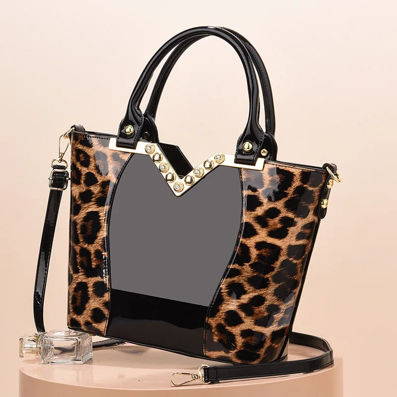 Elegant Bright Leather Handbag Large Capacity Single Shoulder Crossbody Bag for Mom High Quality Design Tote Bags