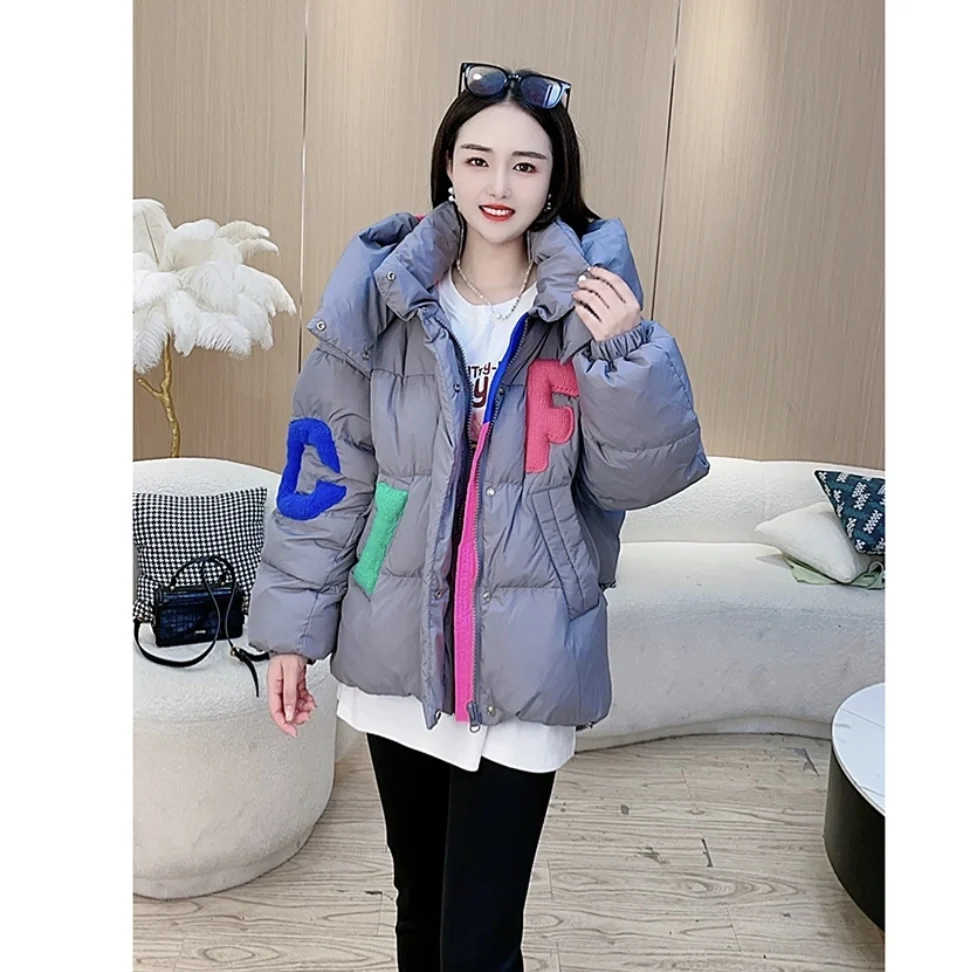 

2023 Winter New European Color Block Patchwork Trendy Brand Letter Down Jacket Women's Casual Loose White Duck Down Bread Coat