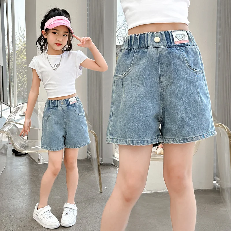 Kids New Designer Summer Solid Mini Jeans Shorts with Heart Patches for Tween Girl Hot Sale Casual Solid Blue Denim Shorts Child