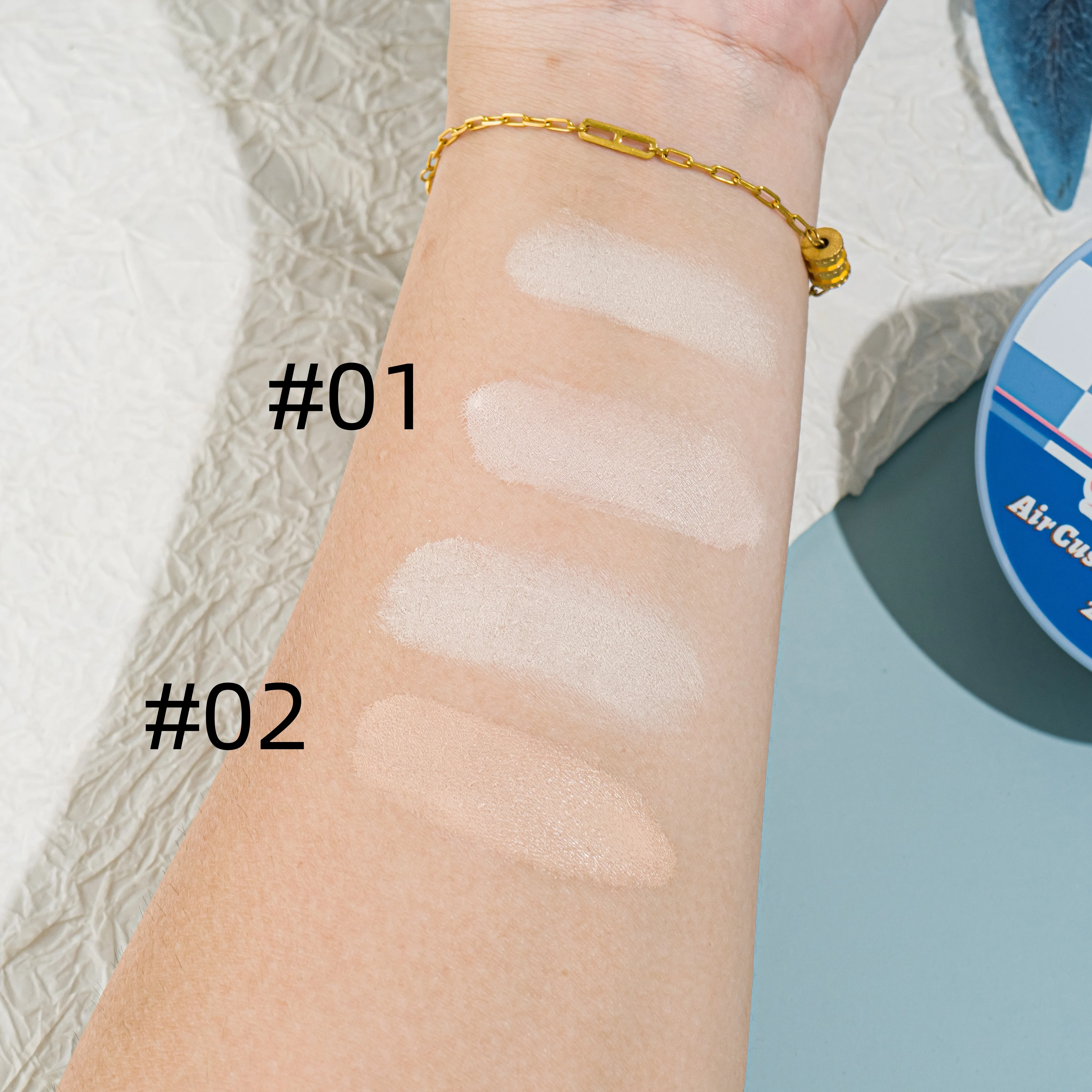 2-in-1 코코넛 에어 쿠션 & 파우더 파운데이션+파우더 방수성 오래 지속되는 페이셜 파우더 메이크업 베이스, 거울 및 소프트 퍼프 포함