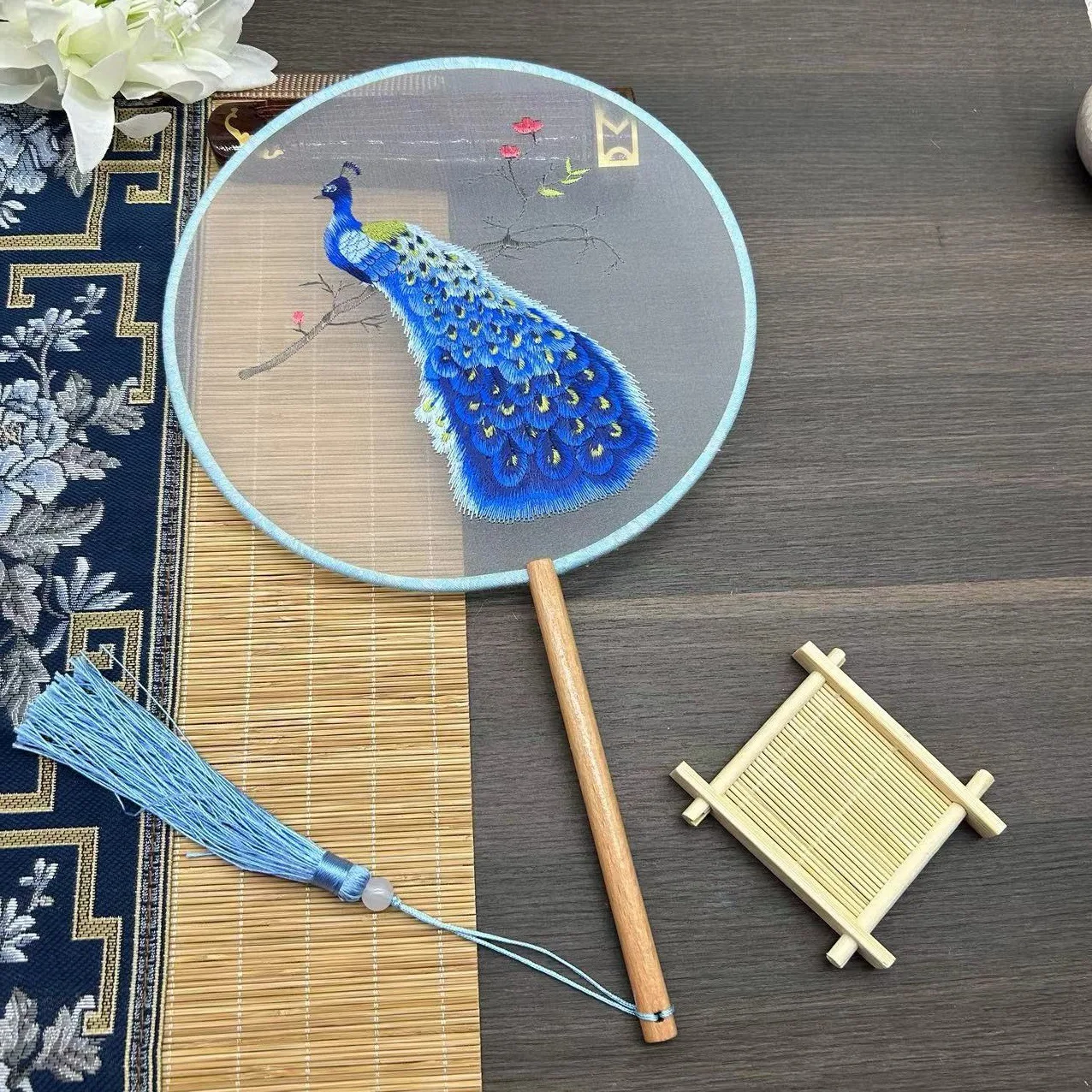 خمر مجموعة مروحة الرقص الكلاسيكي سو التطريز مروحة الوجهين التطريز الرجعية مروحة يدوية ديكور المنزل