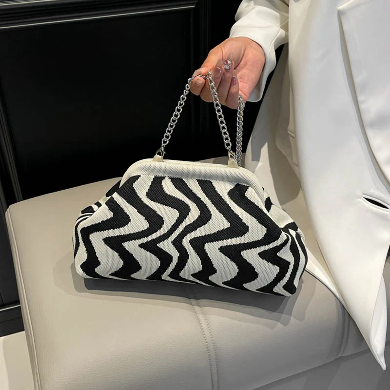 

New Fashion Autumn Winter Shoulder Bag Wave Knitted Handbag Large-capacity Triped Daily Clip Bags Commute Dating Crossbody Bag