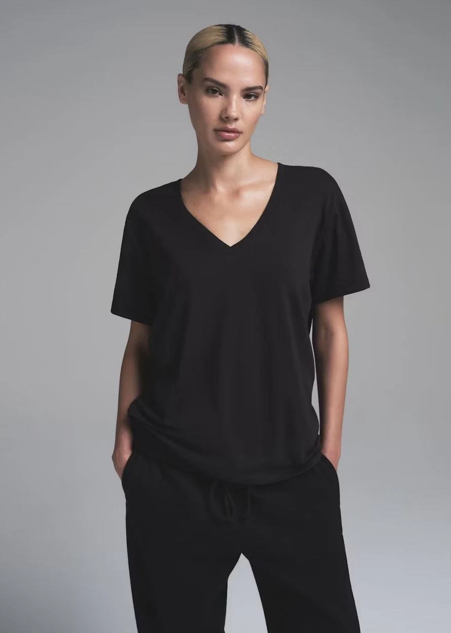 

Свободная черная футболка с V-образным вырезом и коротким рукавом, удобный хлопковый летний топ, женская модная повседневная свободная футболка, впитывающая пот