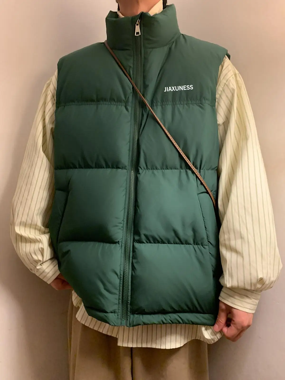 

Men's Lightweight down Vest Svel Jaet oulder Pad Thiened Warm Du down Stand Collar Top Outerwear Coat