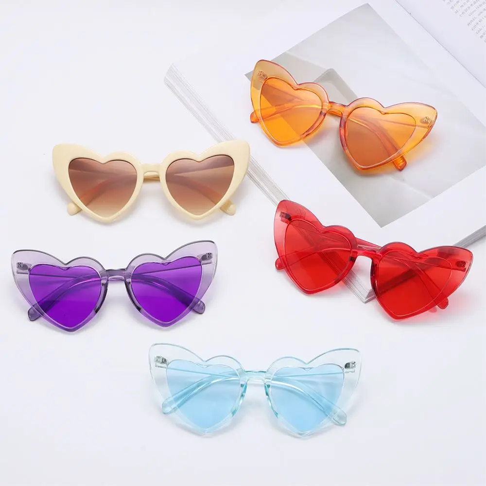 Retro Clout Goggle Love Heart Sunglasses Vintage Sunglasses Heart-Shaped Sunglasses UV400 Protection Eyewear