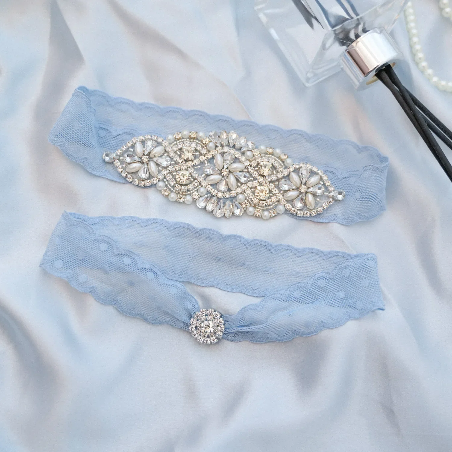 Giarrettiere da sposa di lusso con cristalli di perle pesanti, 2 pezzi/set, anello per giarrettiera in pizzo elastico blu per donne e ragazze