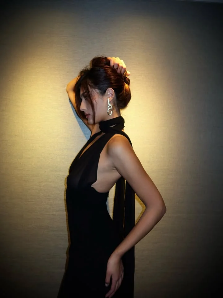 فساتين سهرة نسائية فاخرة ليلية عربية سوداء على شكل حرف v فساتين حفلات فيستدوس بارا موخير فساتين حفلات الزفاف