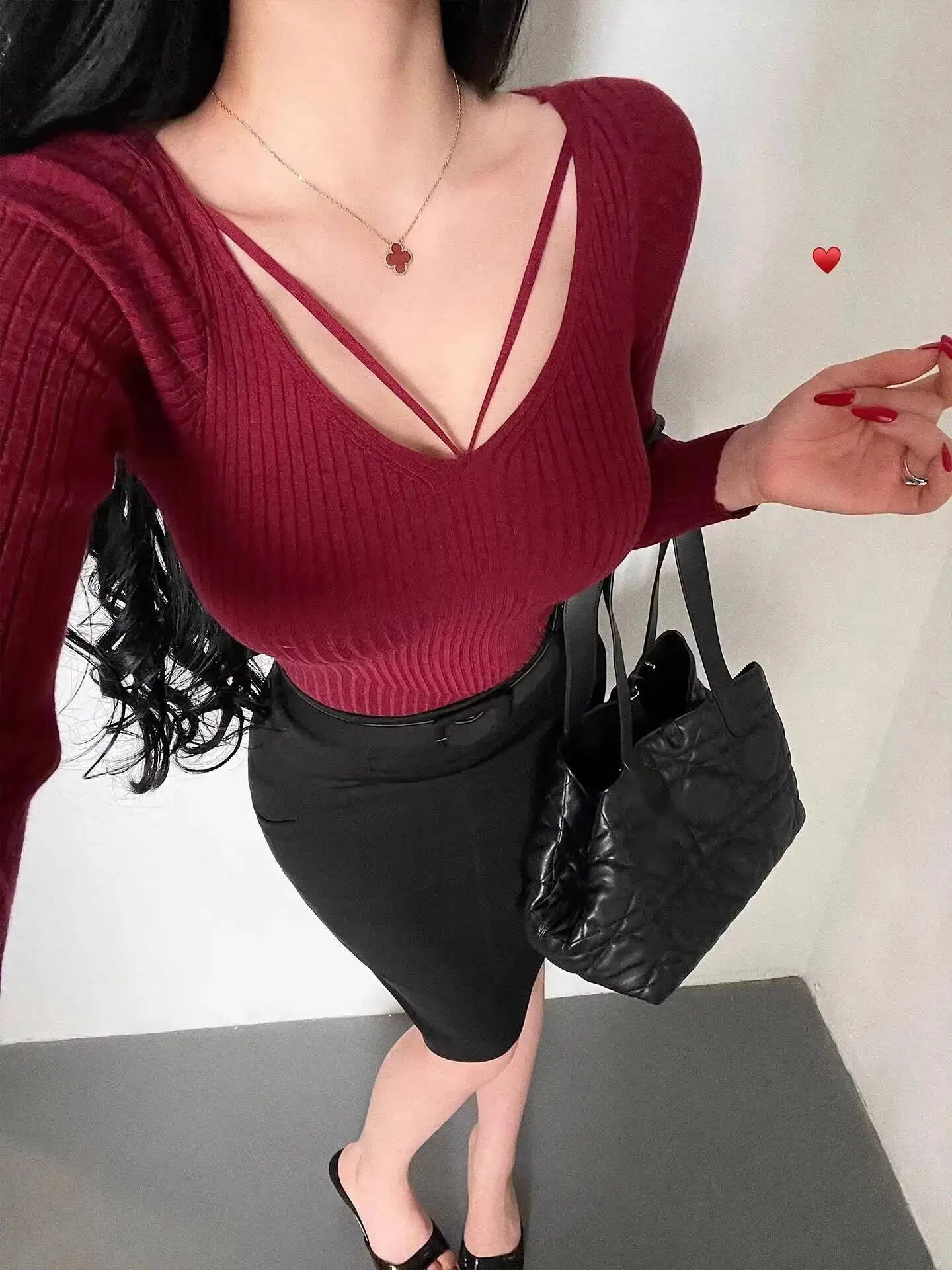 

Pure Desire Style Sexy U-Neck Cross Strap Slim Fit Long Sleeve Knitted Base Shirt Top Sweater Fashion Women Tops A7YQ