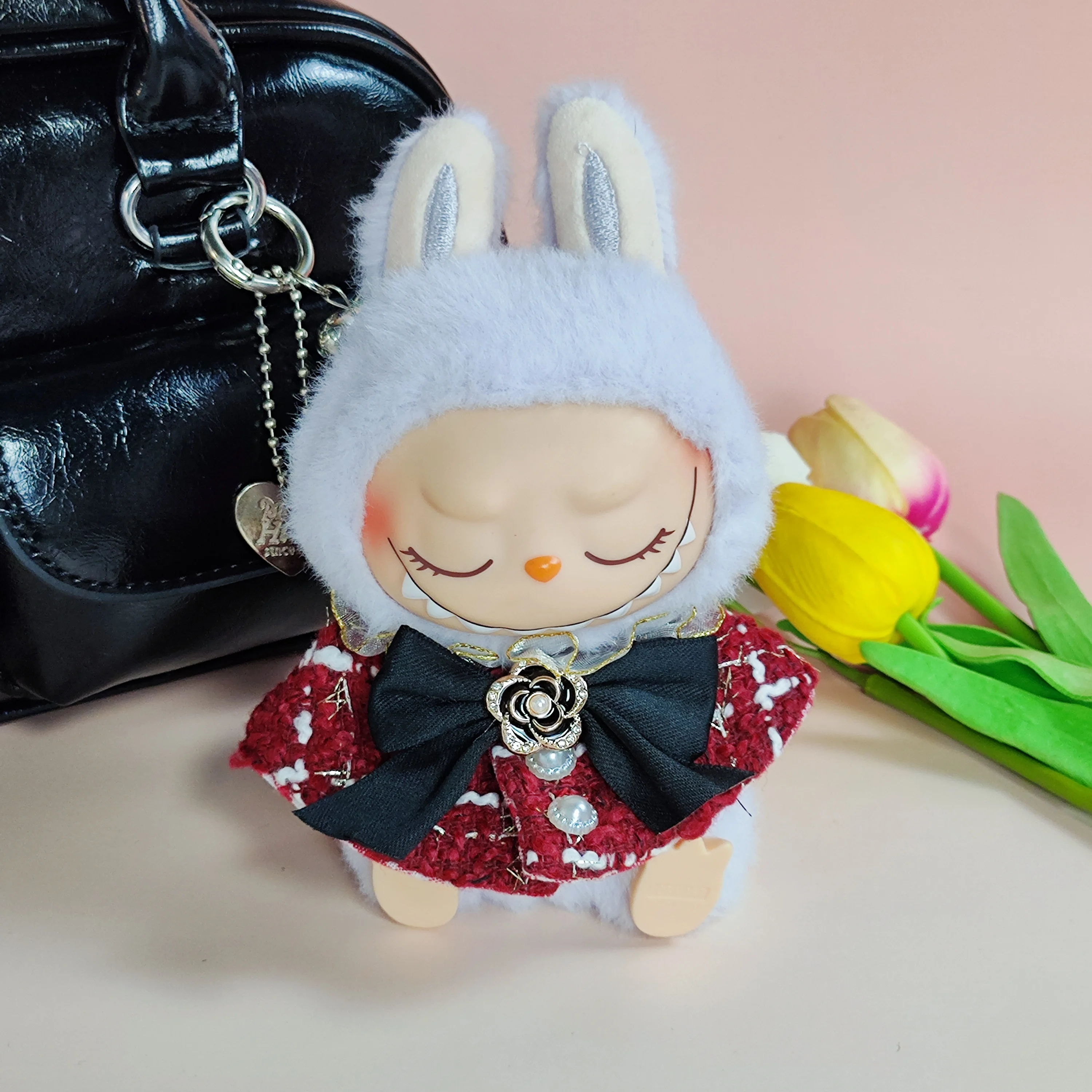 سلسلة مفاتيح Gen 1 & 2 - ملابس دمى Labubu، قلادة قطيفة، ملابس Labubu، رأس حريري ذهبي (لطيف)