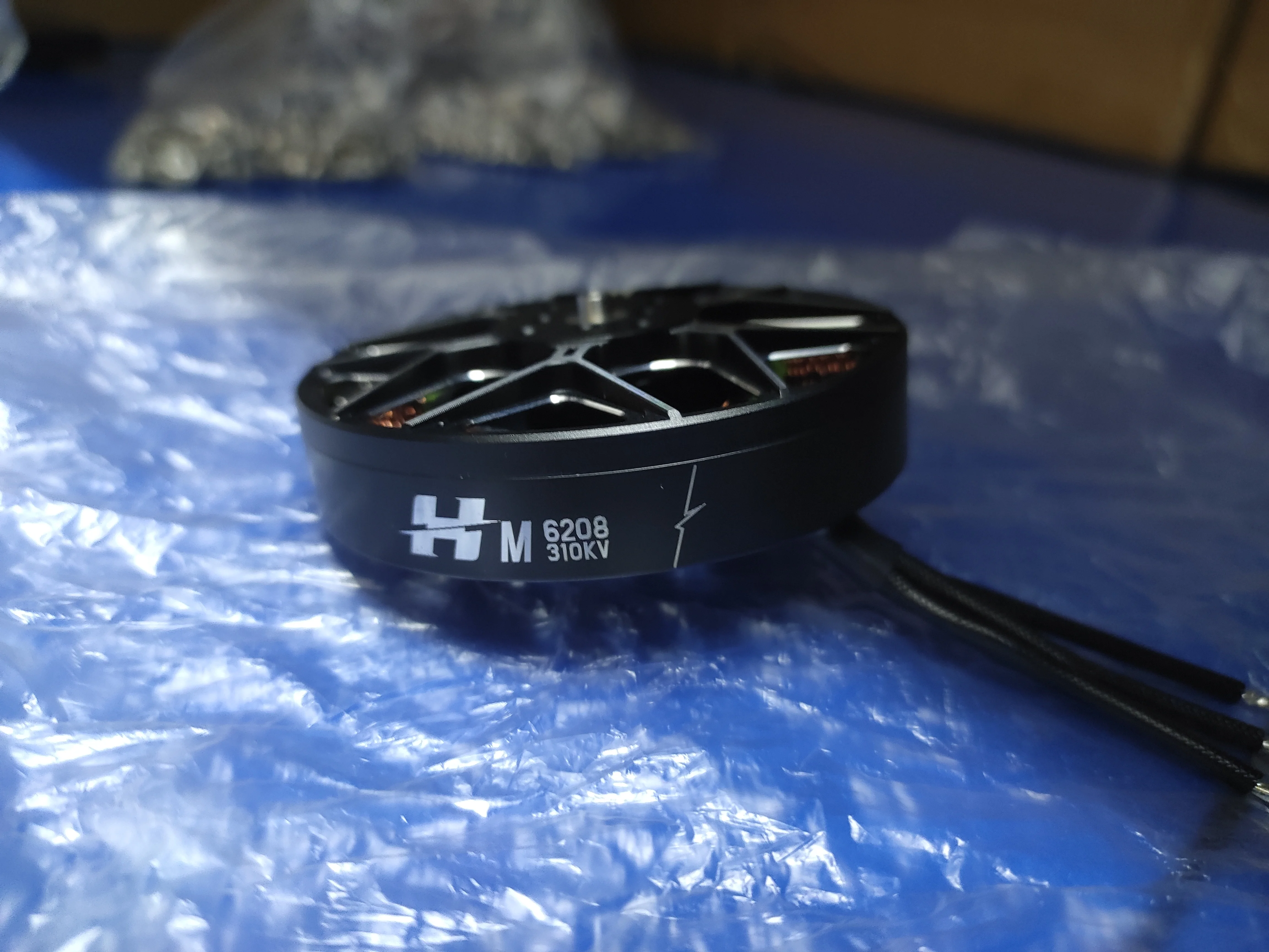 محرك بدون فرشاة HM 6208 خفيف للغاية 310KV 6S وزن الإقلاع/الدوار 2 ~ 2.5 كجم أجزاء محرك الطائرات بدون طيار متعدد الدوار للمستوى الصناعي