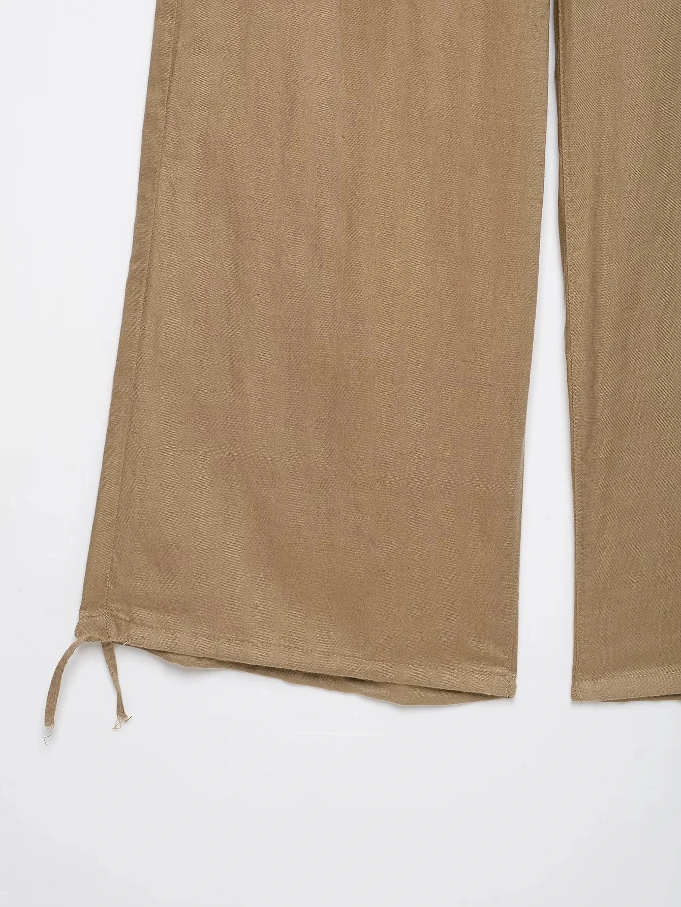 KONDALA Vintage Khaki Einfarbiger Damenanzug, Neckholder Ärmellos Rückenfrei Plissiert Schmal Geschnittene Weste, Weite Hose, Modische Elegante Sets für Herbst 2026 – Detail 19