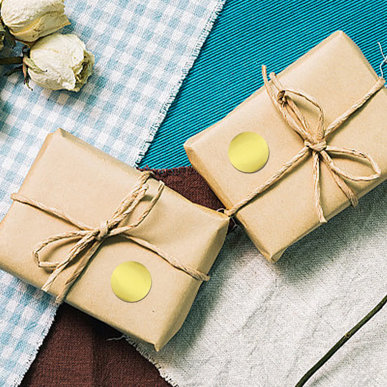 500 runde, herzförmige selbstklebende Aufkleber, Geschenkverpackungsetiketten, Versiegelungsaufkleber für Umschläge, Feiertagsbackwaren und Verpackungen, Deko – Detail 11