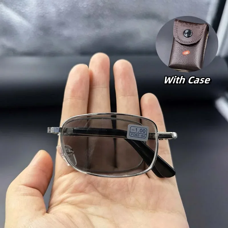 Finished Photosensitive Color Changing Myopia Glasses Folding Glass Myopia Glasses Photochromic Near Sight Eyeglasses To -4.0