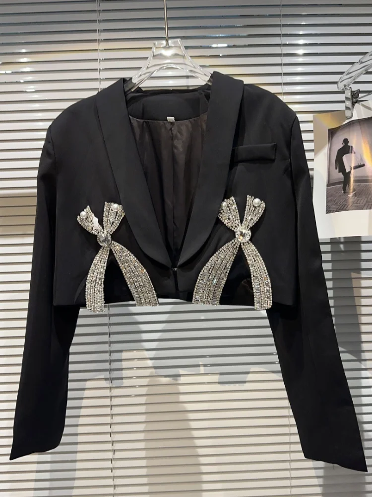 Imagem -02 - Terno de Especiarias Sexy para Mulheres Conjunto de Peças Blazer Cabolsa Mais Saia Curta Viajante Elegante Strass de Luxo Nova Moda Outono 2023