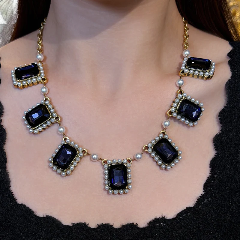 

Vintage Purple Crystal Square Pendant Choker Necklace For Women Pearl Jewelry And Accessories Quality Luxury Designer 2026 Party