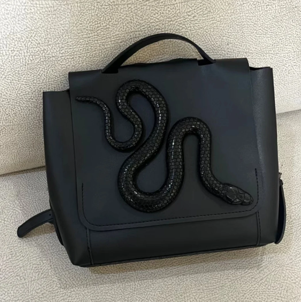 Customized Handcrafted DIY Genuine Leather Double-shoulder 3D Dragon King and Black King Snake Shoulder Hand-held Backpack